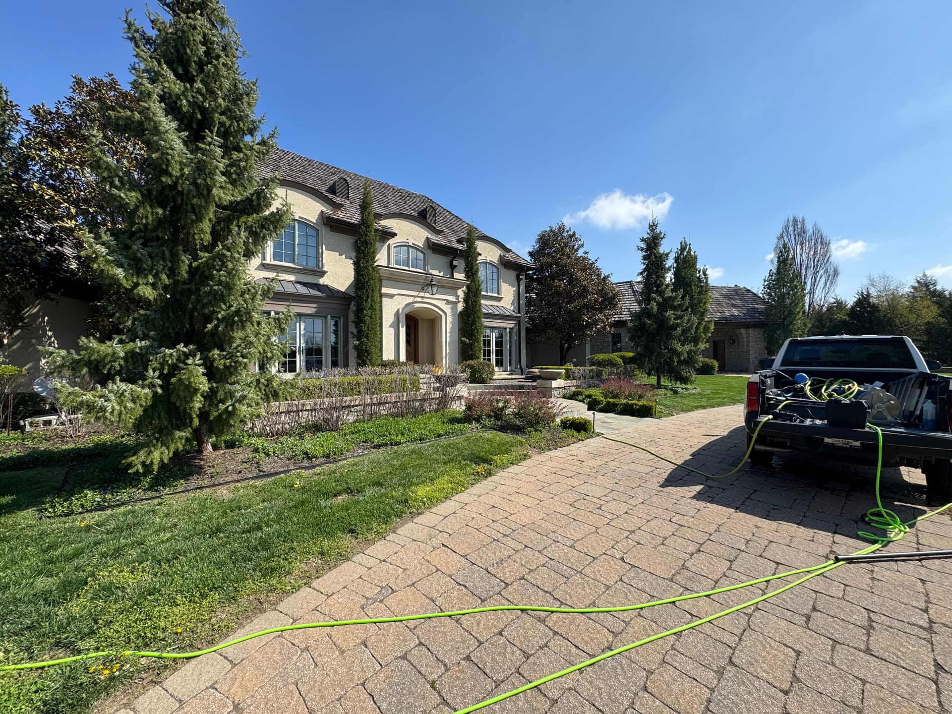 Why Choosing a Local Window Cleaning Company Beats the Big Franchises image