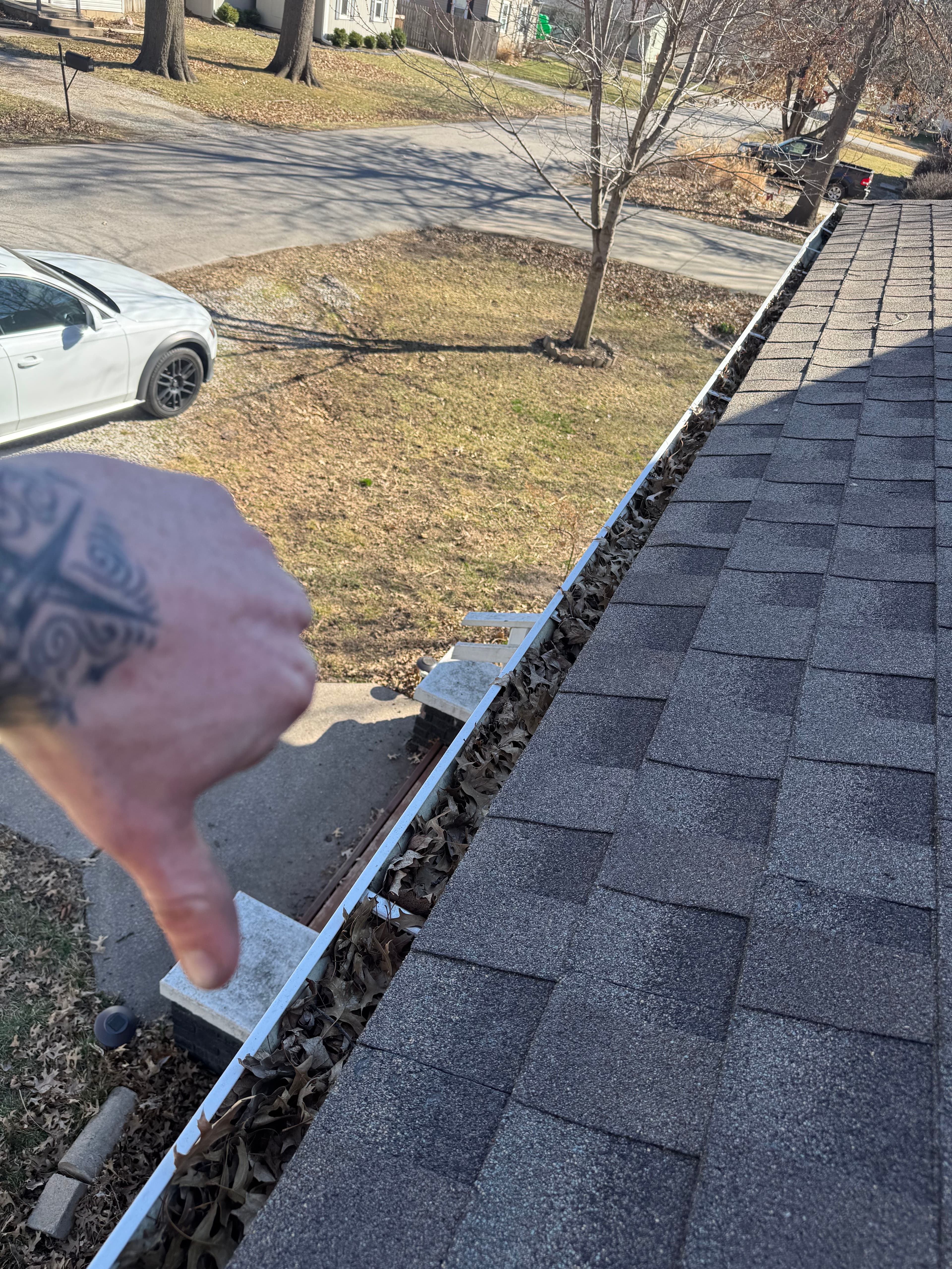 Project Efficient Gutter Cleaning in Miami County image