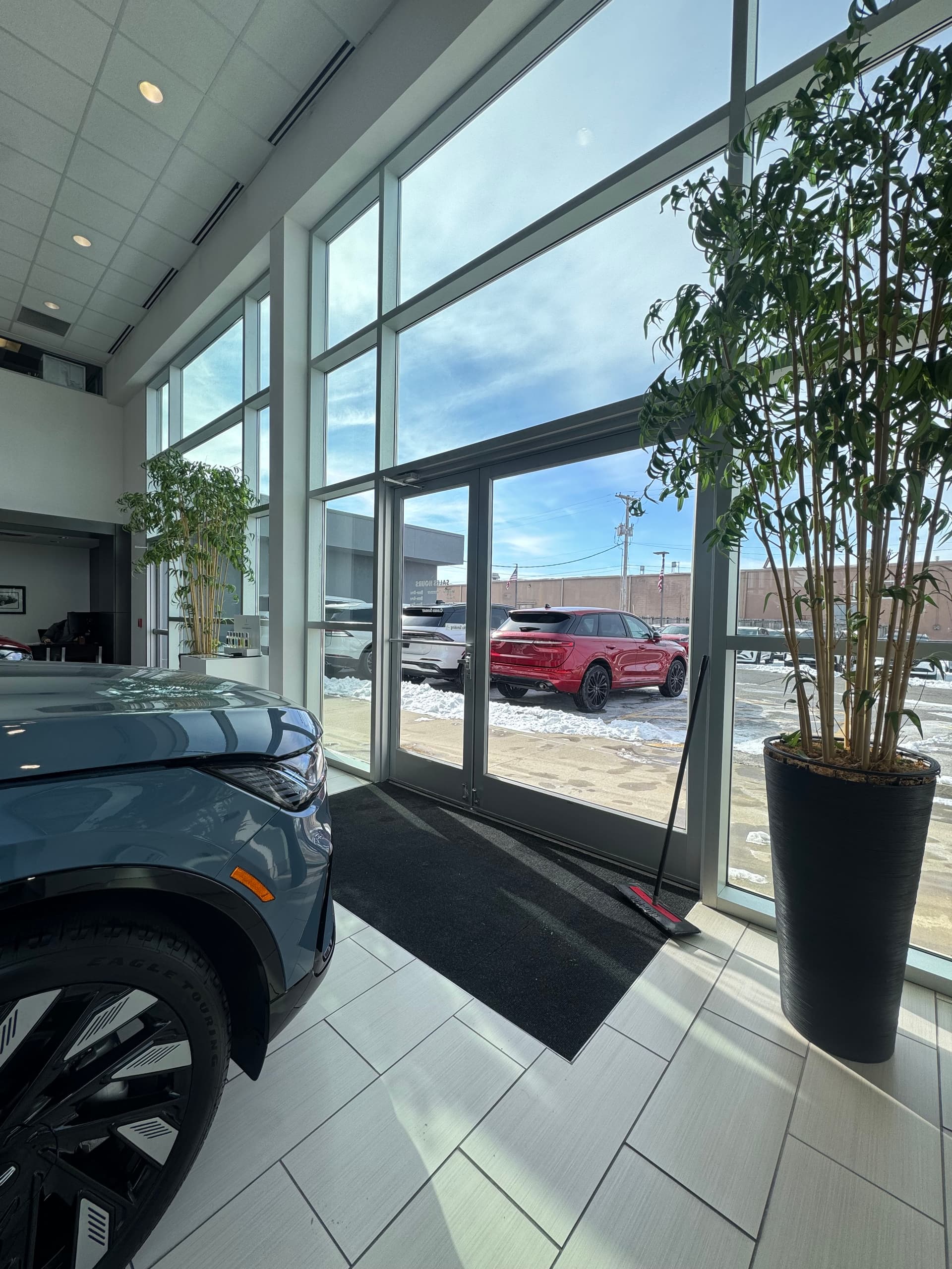 Gallery photos for Sparkling Showroom Windows Perfect for Snowy Days: Image #1