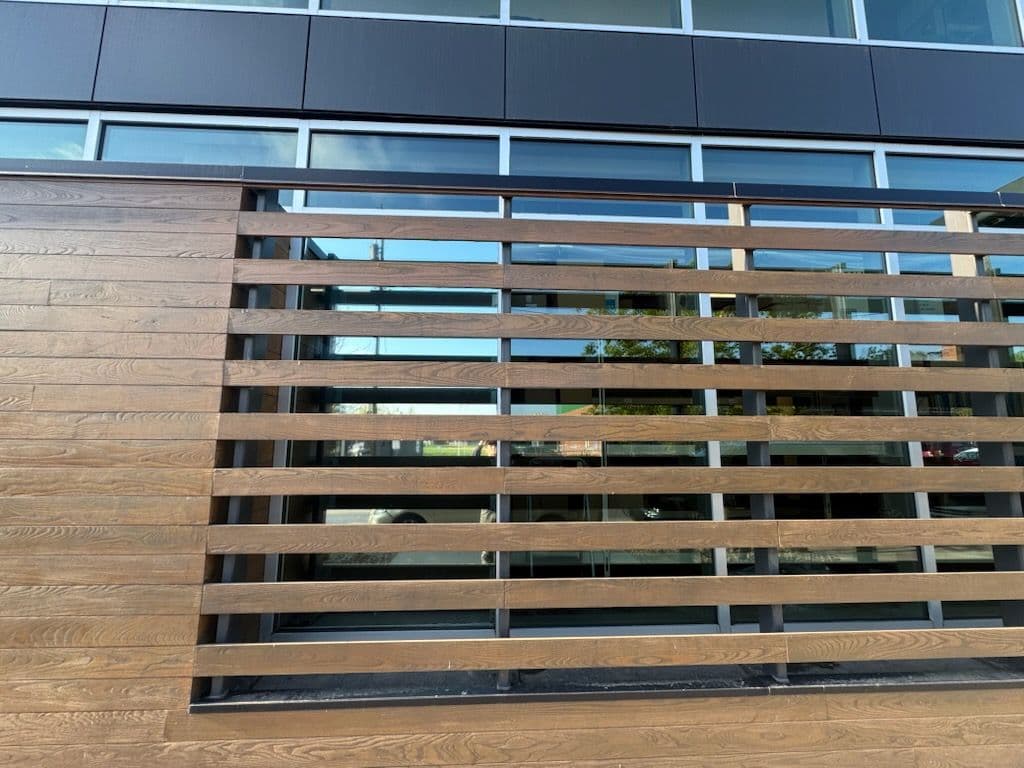 Gallery photos for Transforming Office Spaces with Window Tinting: Image #2