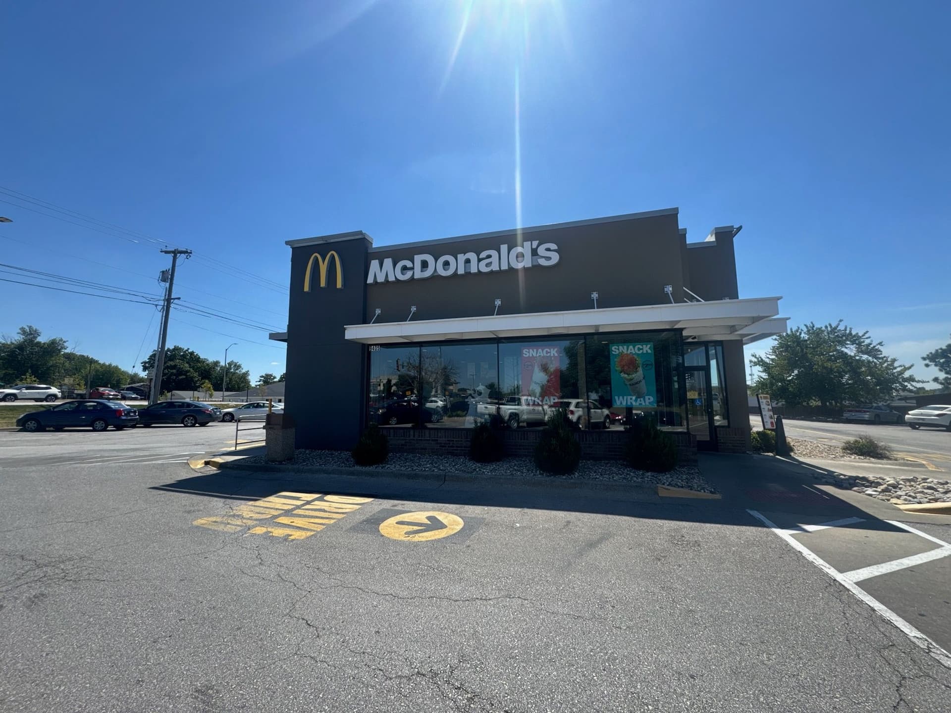 Sparkling Clean Windows at McDonald's in Lenexa image
