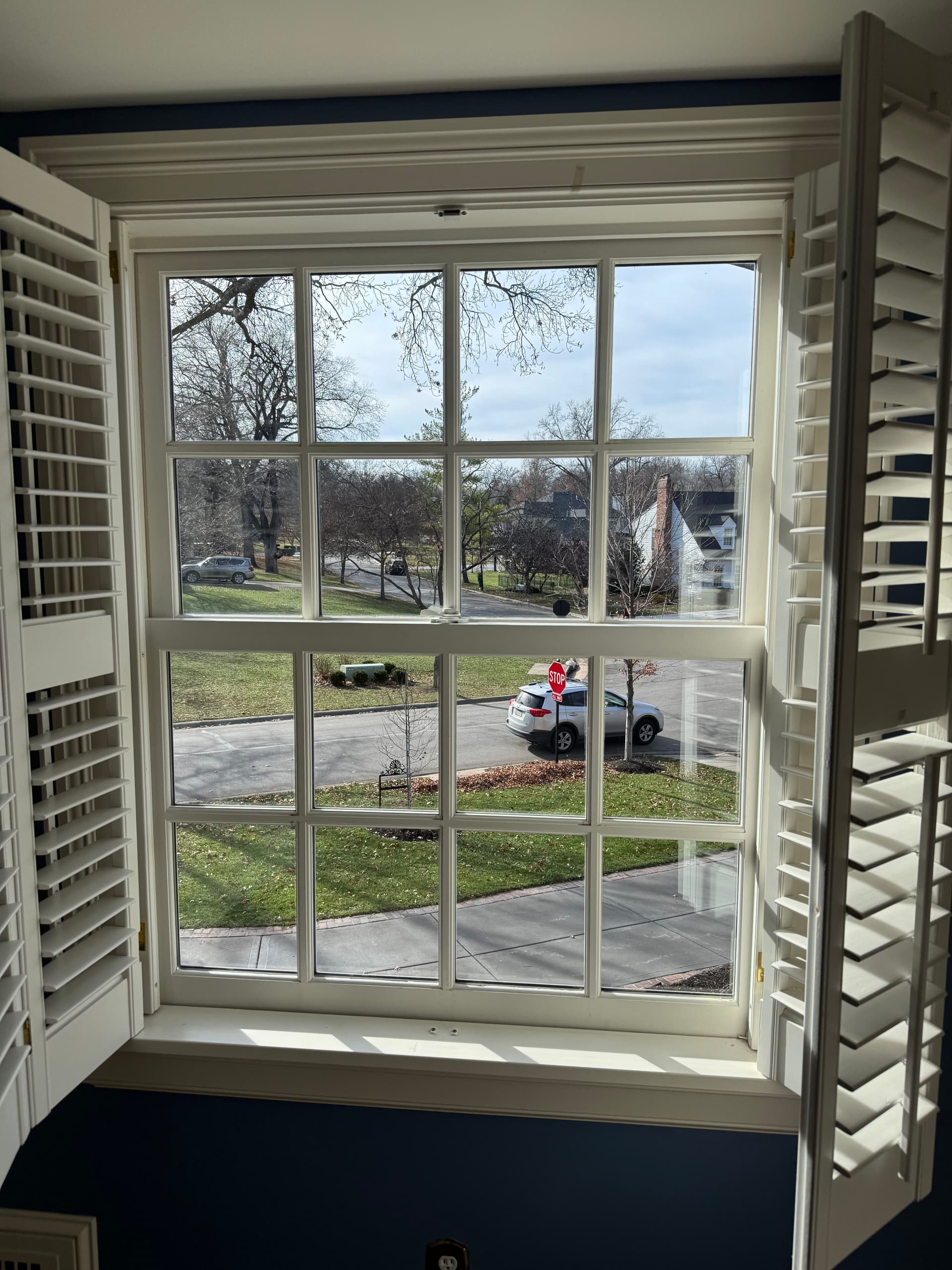 Gallery photos for Stunning Window Cleaning Service in Mission Hills: Image #3