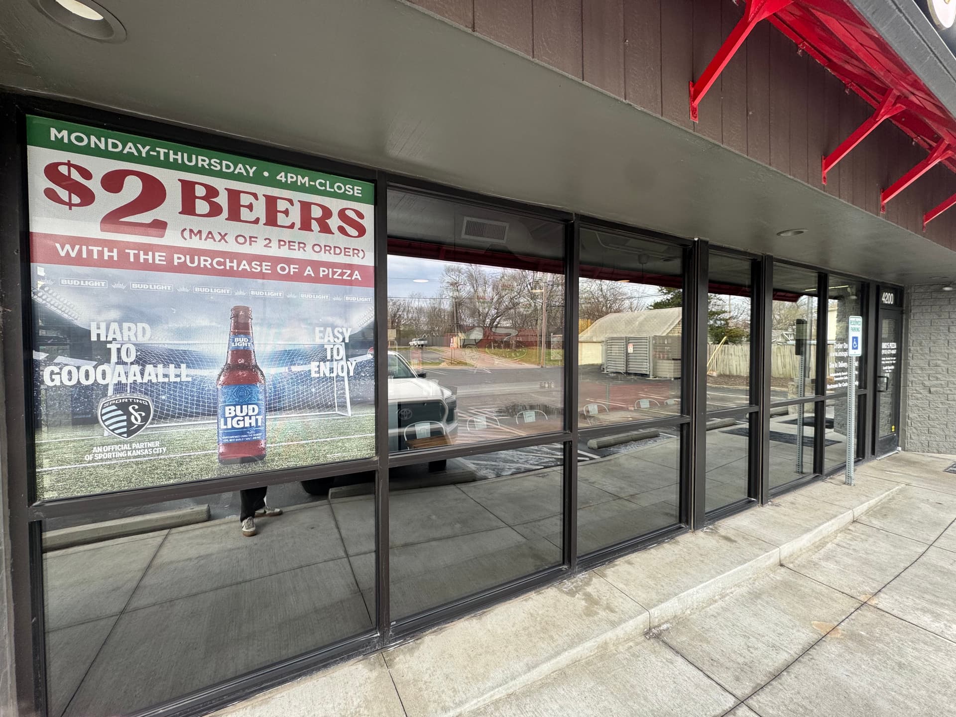 Gallery photos for Crystal Clear Views at Your Local Hangout: Image #1