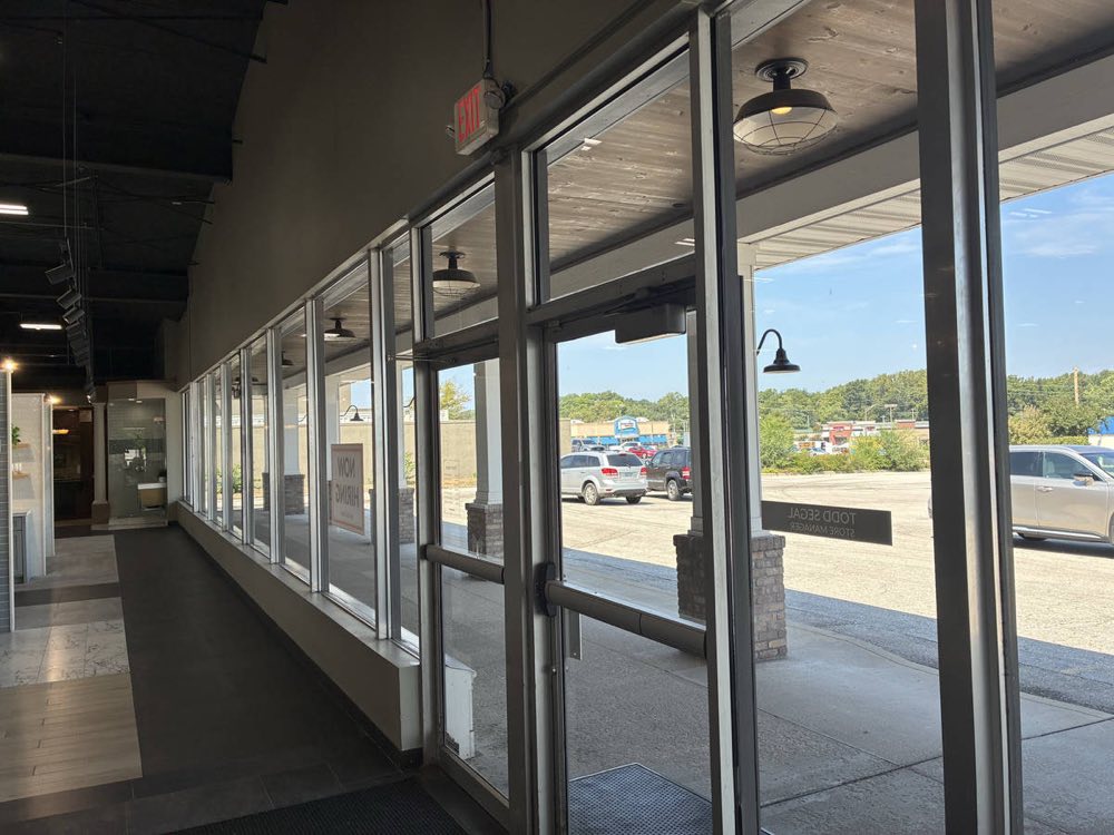Clean Commercial Windows Make a Better First Impression — window cleaning near De Soto, KS by Alternative Window Cleaning