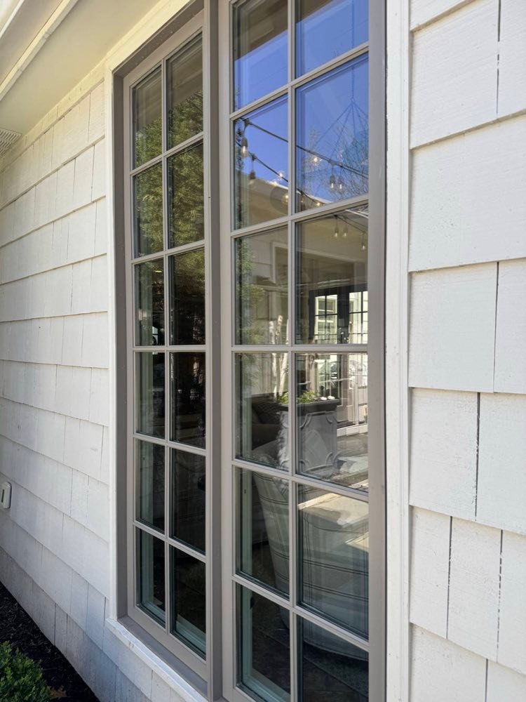 Crystal Clear Patio Views Start With Clean Windows — photo 3