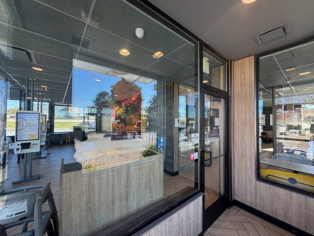 Crystal Clear Views in Johnson County Kansas — photo 2
