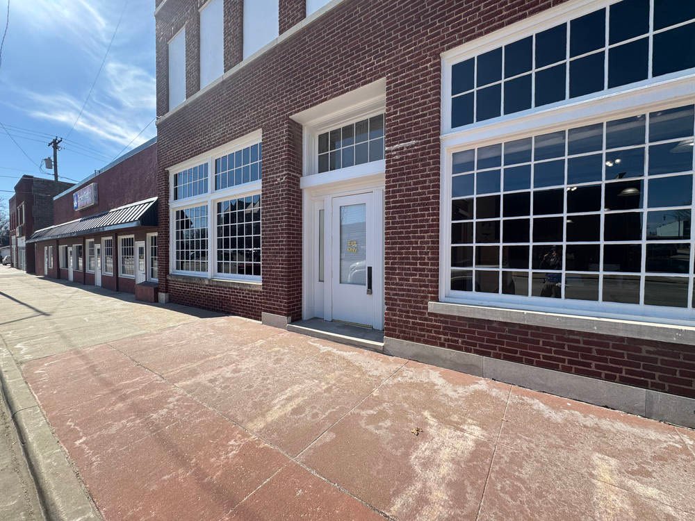 Sparkling Windows for Crown Realty — photo 2