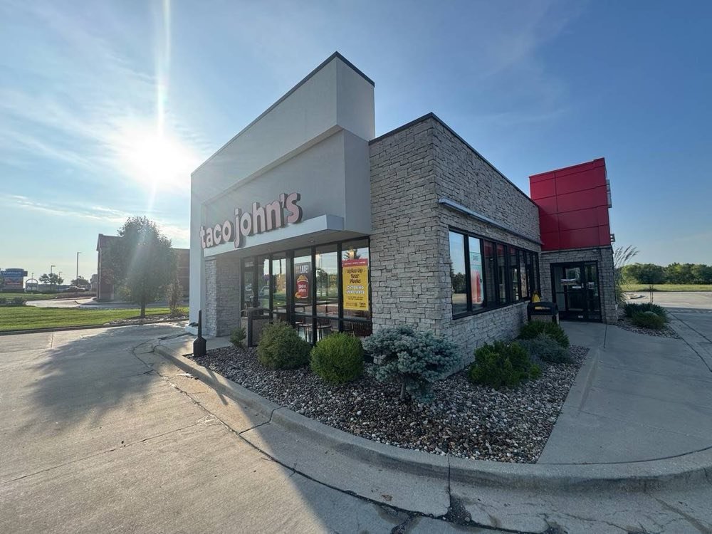 Spotless Window Shine at Taco John's in Olathe — Alternative Window Cleaning