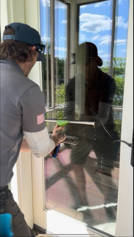 Spring Window Cleaning Season — photo 3