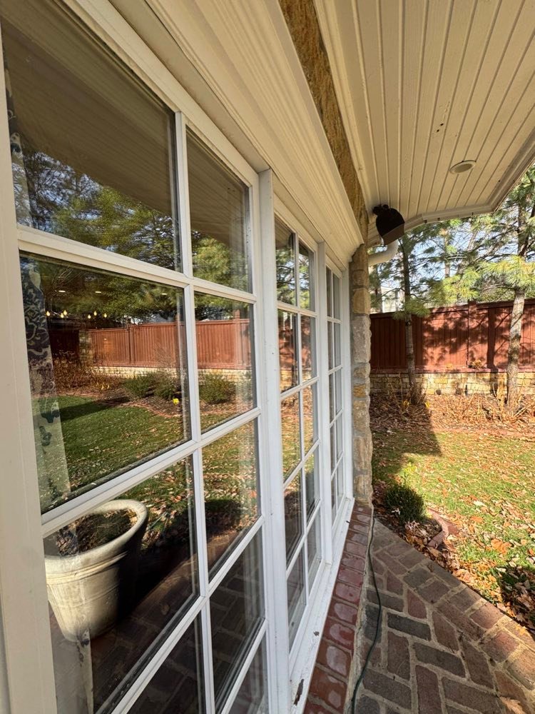 Stunning Window Cleaning in Mission Hills — photo 2