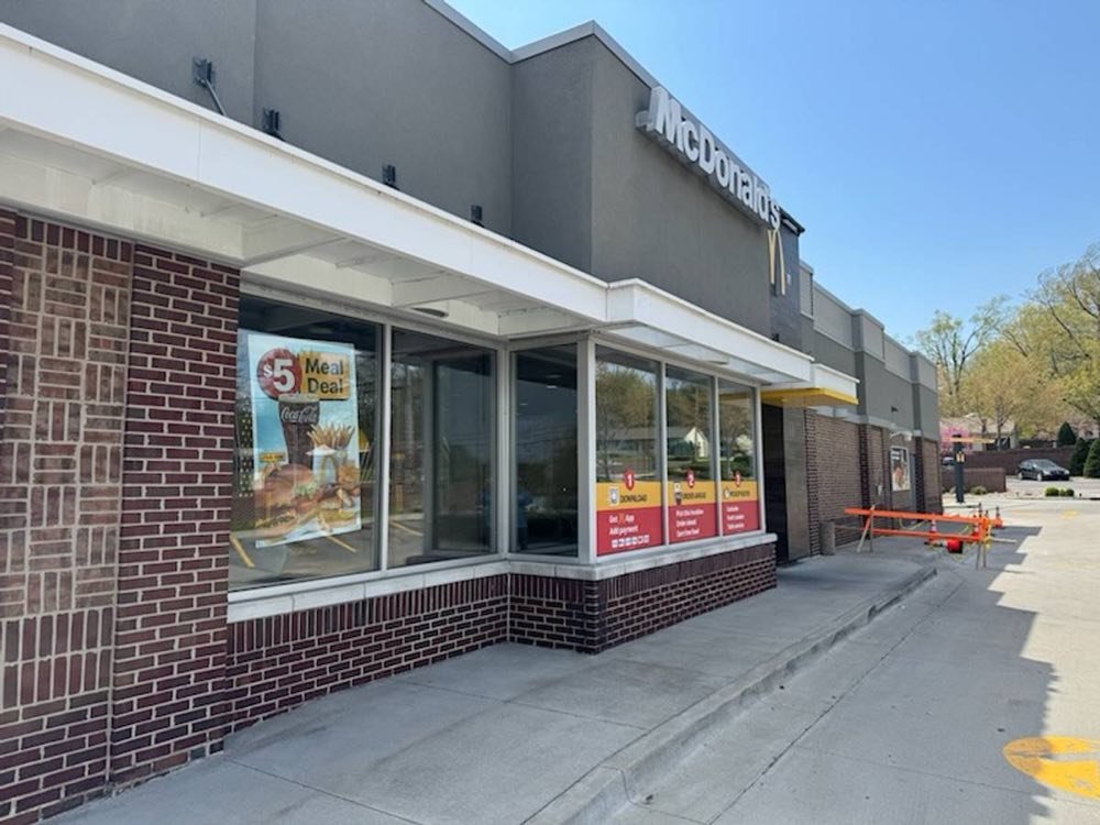 Window Cleaning at a Fast-Food Restaurant in Overland Park — Alternative Window Cleaning