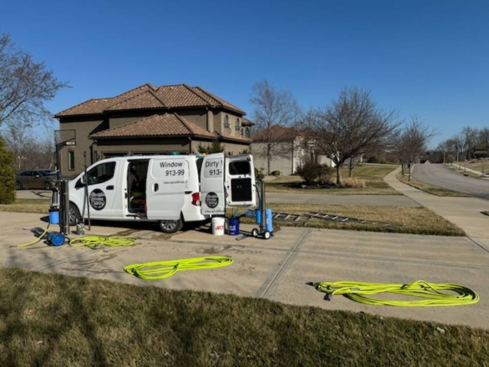Window Cleaning for Homes and Businesses — photo 3